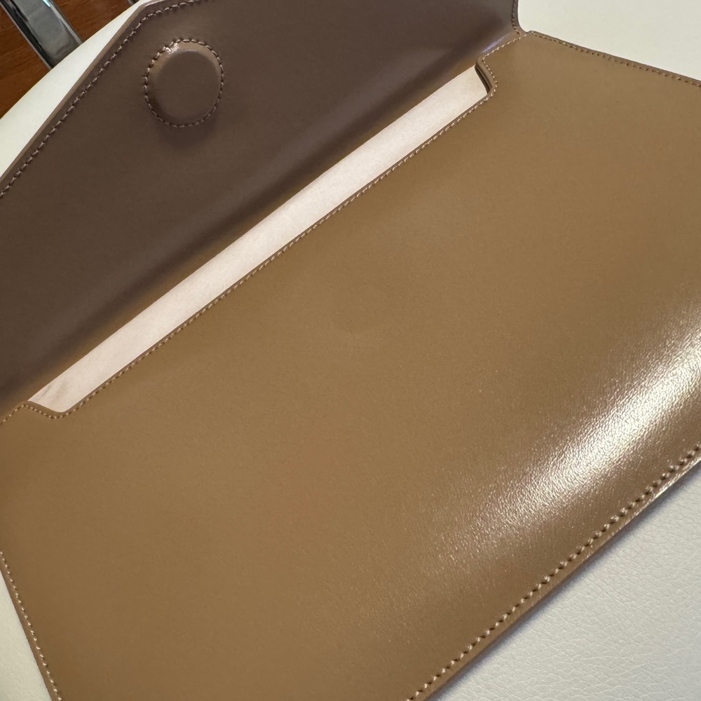 Saint Laurent Uptown Pouch Clutch - Picture 4 of 7